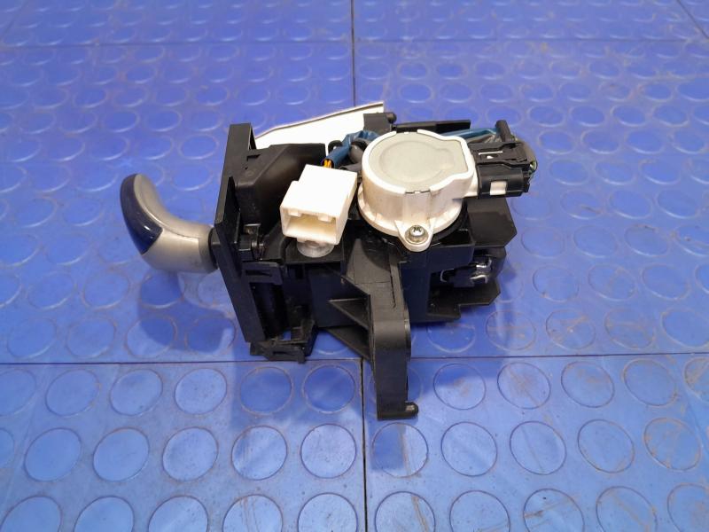 2010-2015 Toyota Prius Automatic Gear Shifter Assembly Genuine OEM 33550-47053