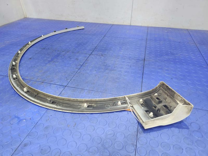 2018 Audi Q7 Wheel Opening Moulding