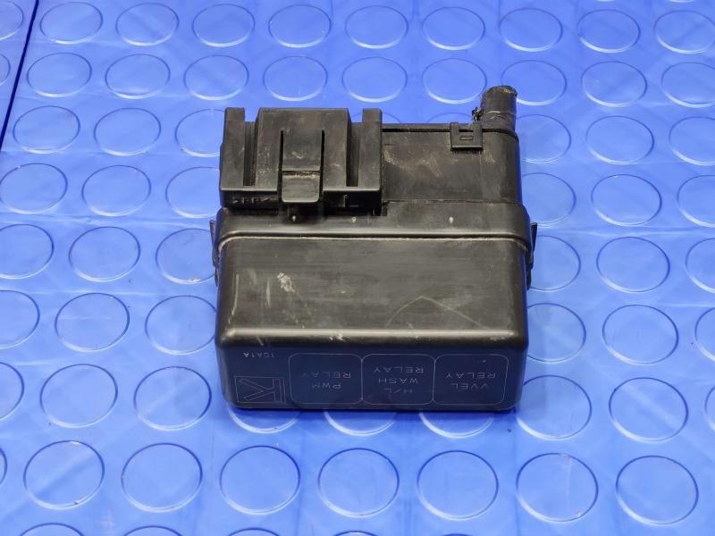 2013 Infiniti FX35 Engine Fuse Box