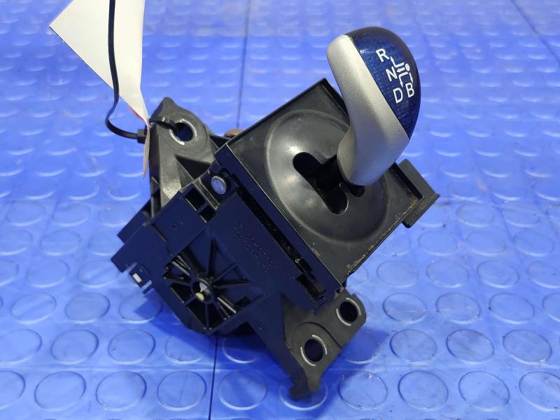 2010-2015 Toyota Prius Automatic Gear Shifter Assembly Genuine OEM 33550-47053