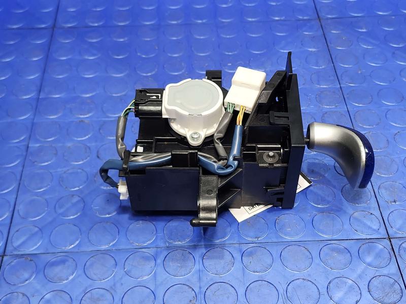 2010-2015 Toyota Prius Automatic Gear Shifter Assembly Genuine OEM 33550-47053