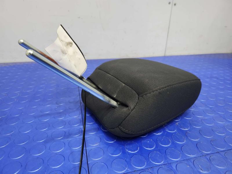 2012 Jeep Liberty Headrest