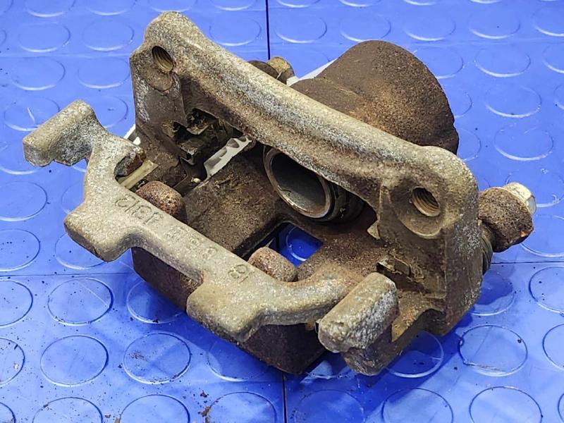 2008 Infiniti G35 Caliper
