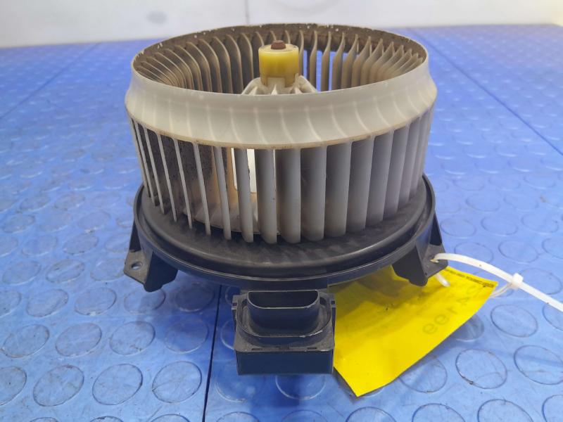 2011-2013 Jeep Wrangler Heater AC Blower Motor Assembly Genuine OEM 68089118AA