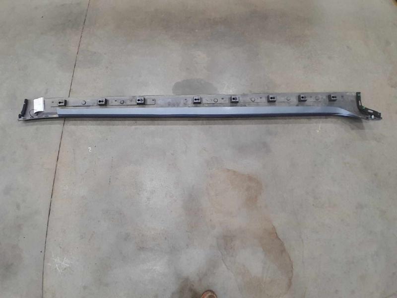 2018 Volvo S90 Rocker Molding Side Skirt Left Driver Side OEM 39844591,LH