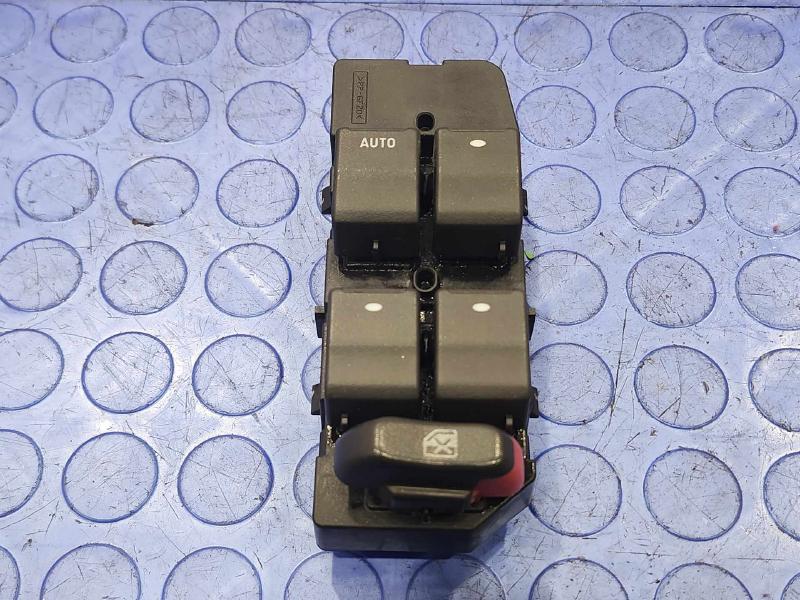 2010 Chevrolet Impala Door Switch Front