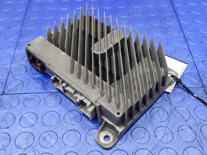 2017-2019 Cadillac XT5 Bose Radio Amplifier Genuine OEM Part 84503526