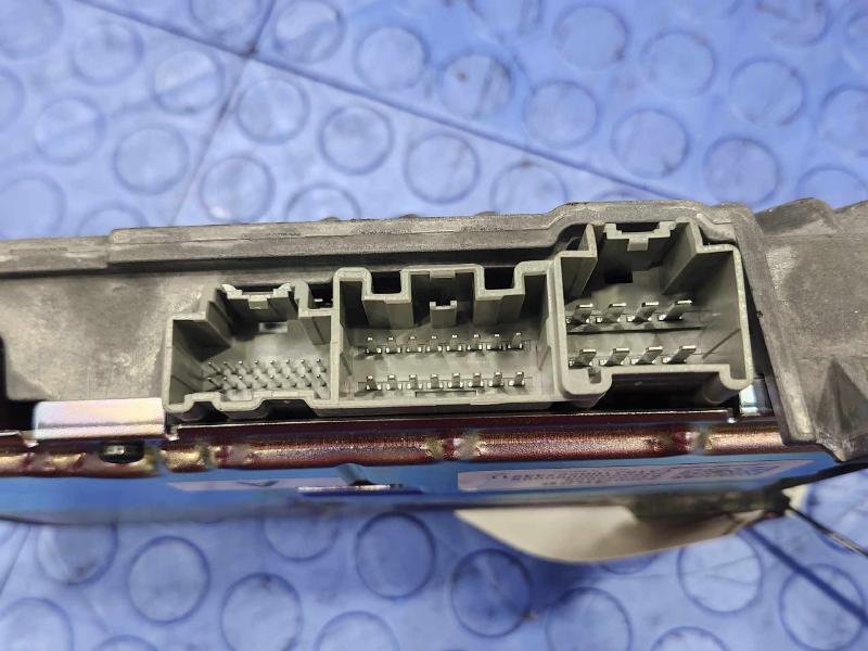 2017-2019 Cadillac XT5 Bose Radio Amplifier Genuine OEM Part 84503526