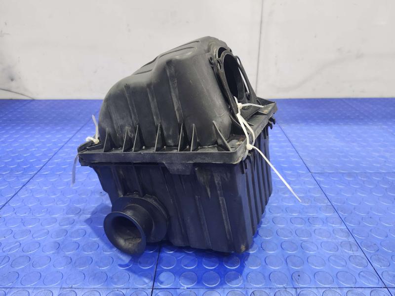 2004 Ford Explorer Air Cleaner