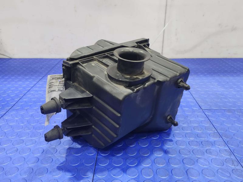 2004 Ford Explorer Air Cleaner
