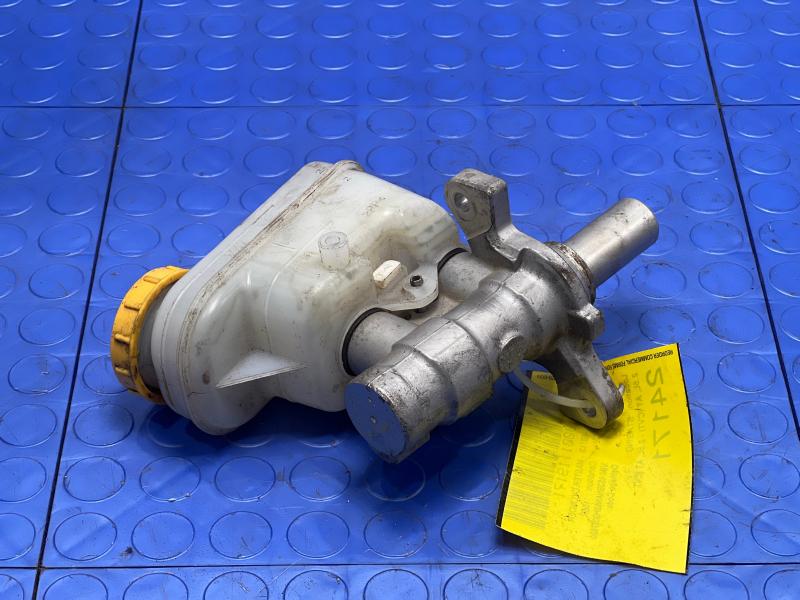 2015-2017 Subaru Outback Legacy 2.5L CVT Brake Master Cylinder Assembly OEM 26449FJ010