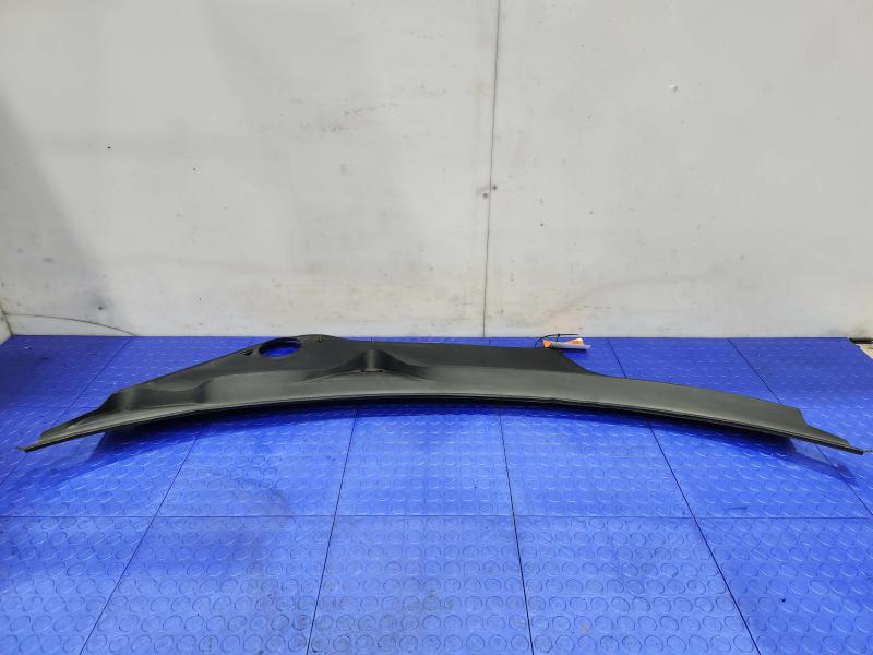2015 Porsche Panamera Cowl