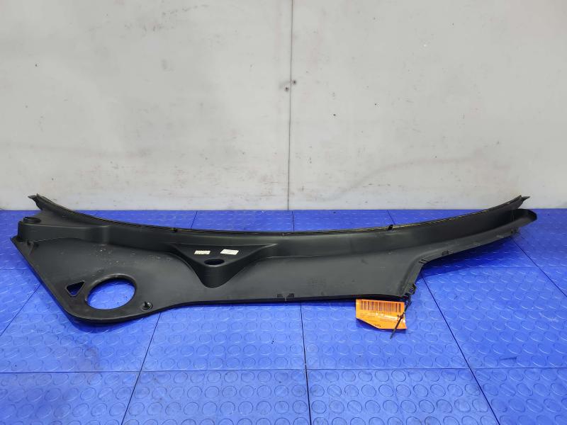 2015 Porsche Panamera Cowl