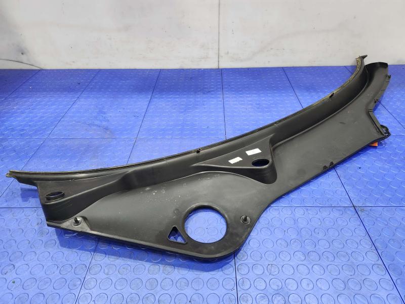 2015 Porsche Panamera Cowl