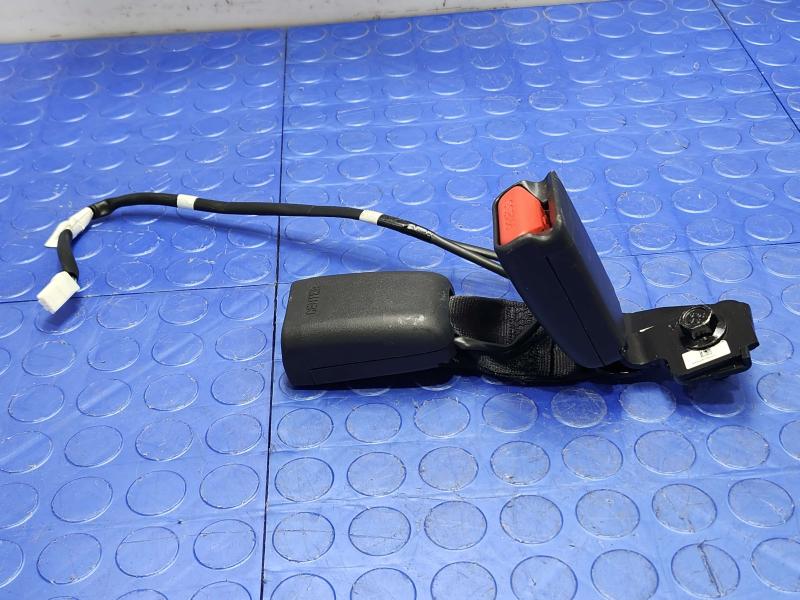 2025 Nissan Versa Rear Seat Belt