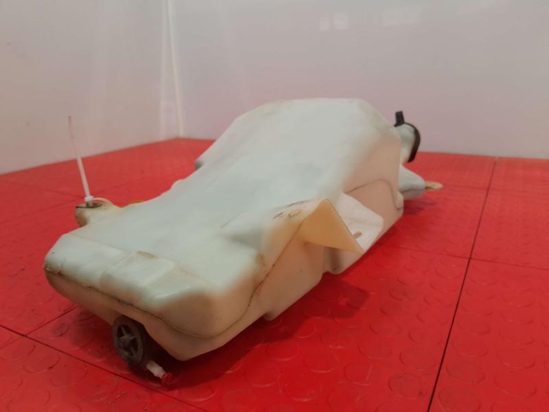 2008 Chevrolet Silverado 1500 Washer Bottle