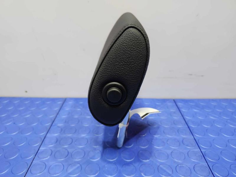 2016 BMW 528I Headrest