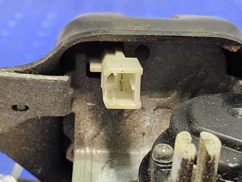 2011 Dodge Grand Caravan Lid Latch