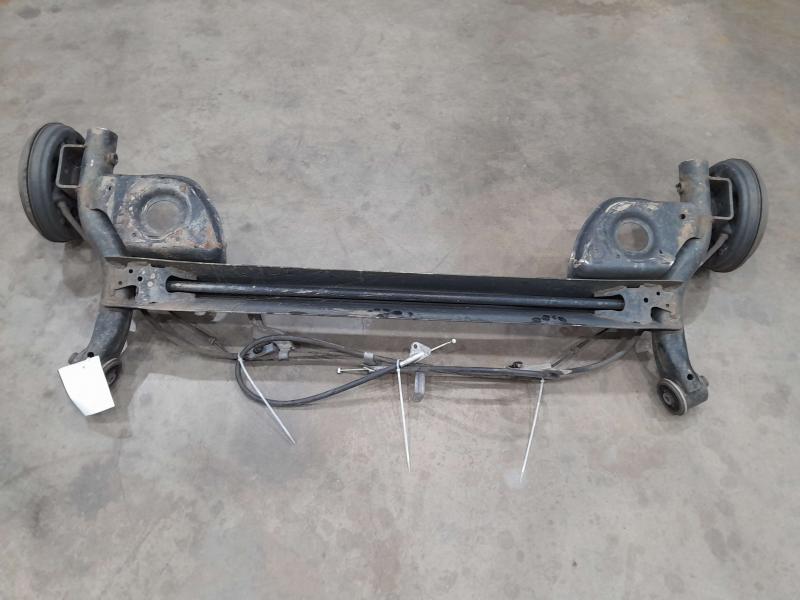2014 - 2019 Nissan Versa 1.6L Rear Beam Axle Rear Suspension Assembly OEM 555013WC1B