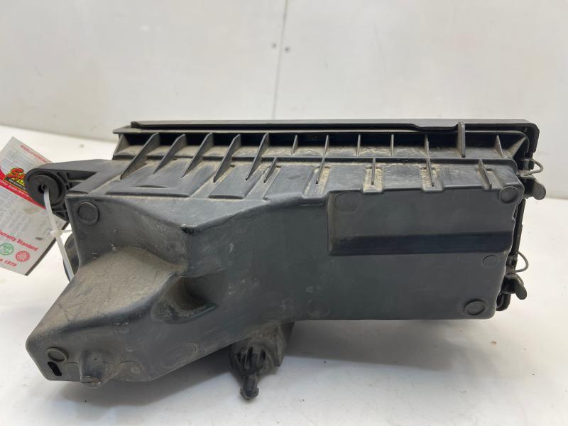 2005 - 2007 Ford Escape Hybrid Air Cleaner Box Assembly OEM 5M6Z9600AA