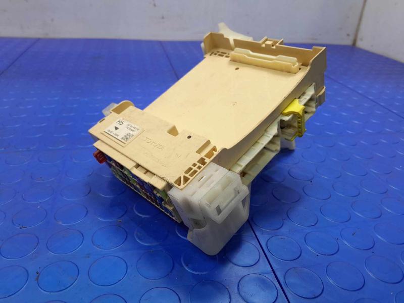 2019 Toyota Sienna Cabin Fuse Box