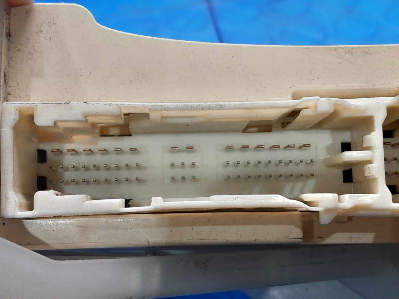 2019 Toyota Sienna Cabin Fuse Box