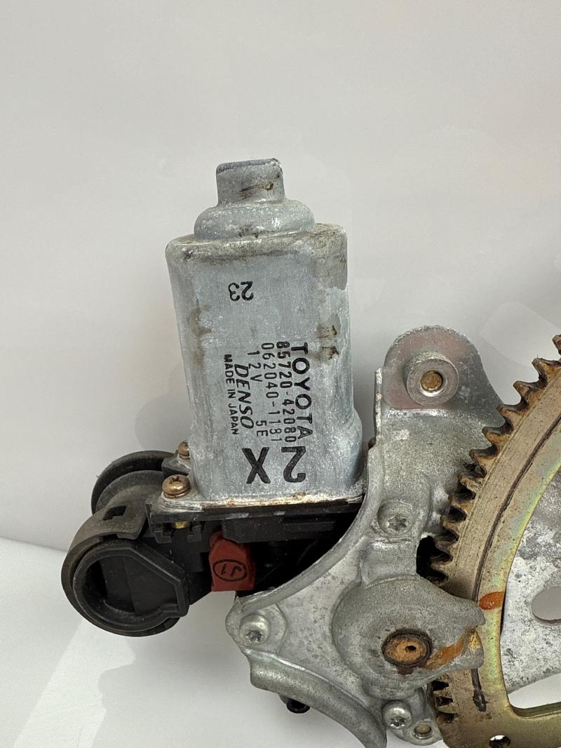 2003 Toyota Highlander Side/Rear/Cargo Regulator