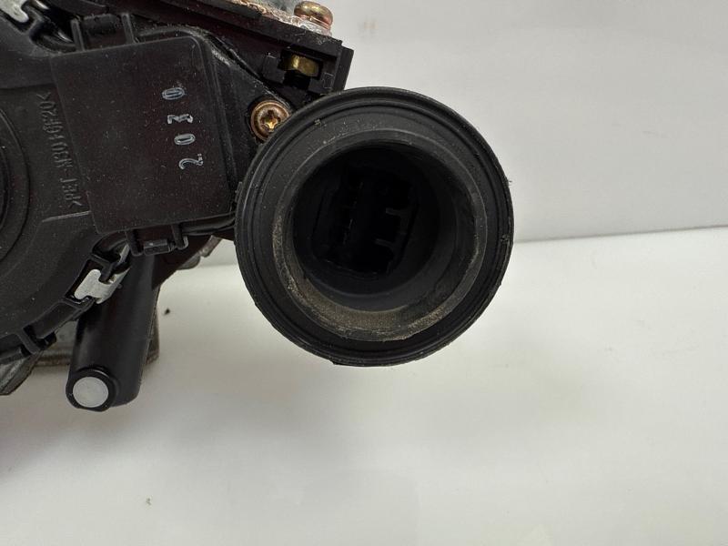 2003 Toyota Highlander Side/Rear/Cargo Regulator