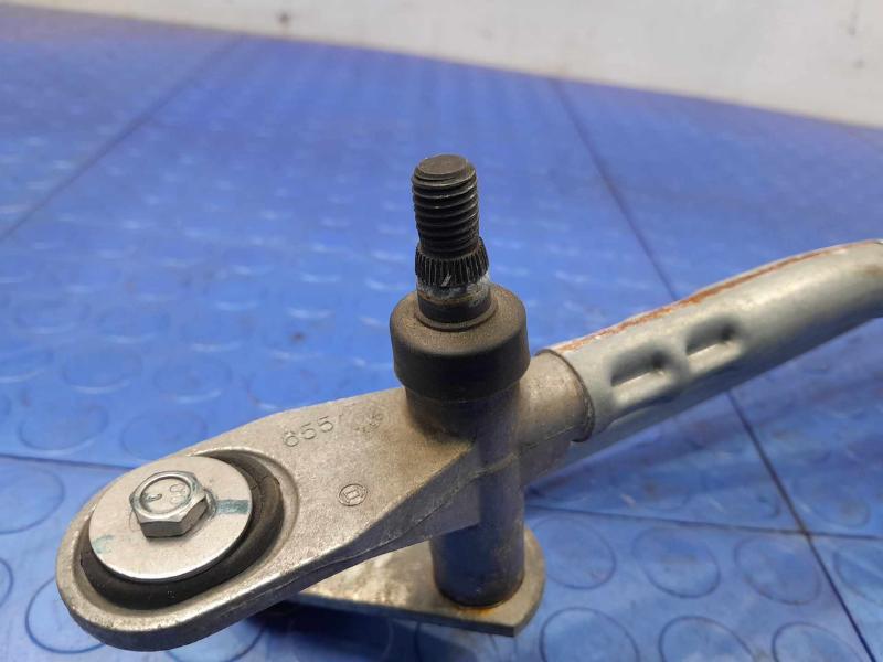 2021 Tesla Model 3 Wiper Trans. Linkage