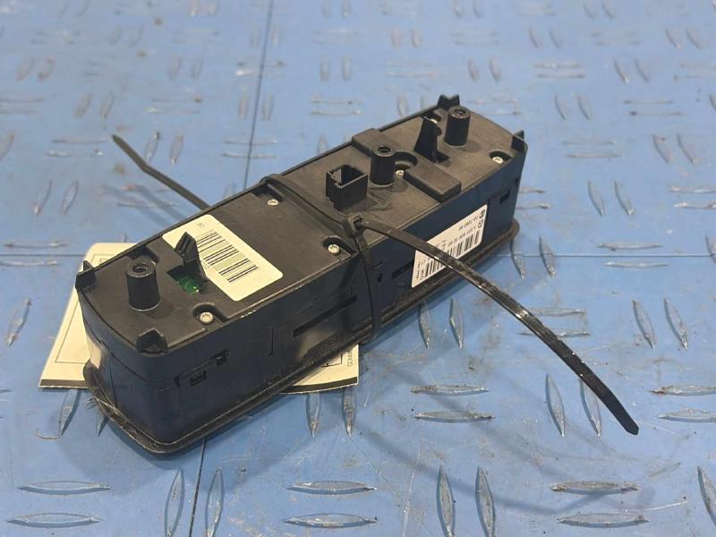 2010 Mercedes ML-Class Door Switch Front