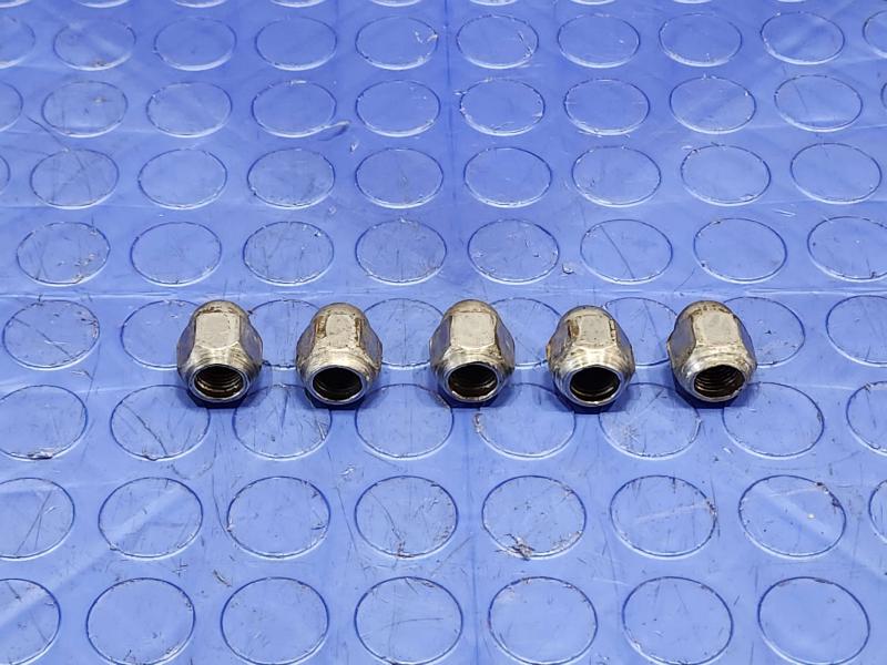 2013 Subaru Crosstrek Lug Nuts