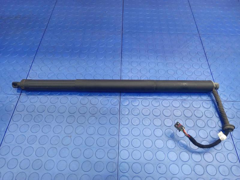2018 Volkswagen Atlas Decklid Power Lift Strut Motor Genuine OEM 3CN827851A