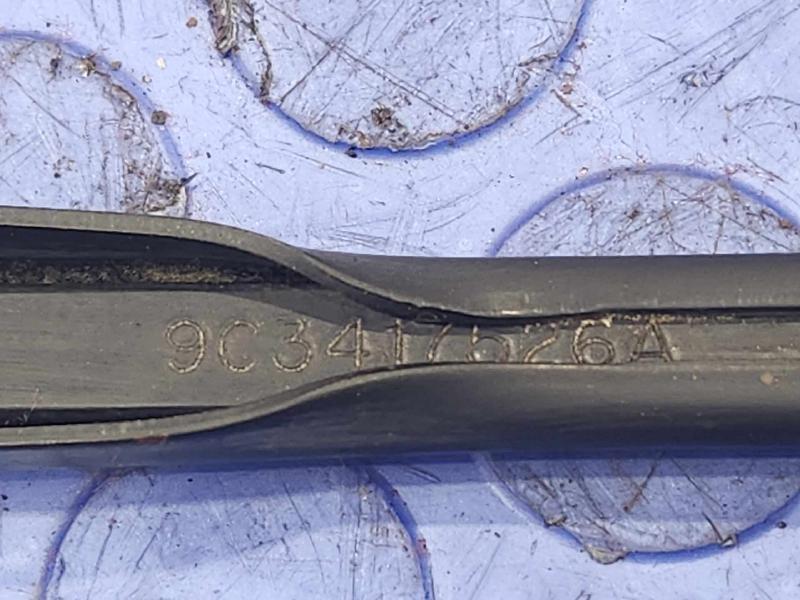 2011 Ford F-250 Super Duty Wiper Arm