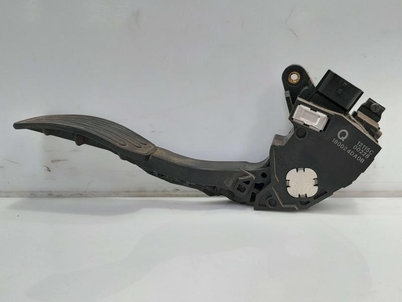 2013 - 2019 Nissan Versa Accelerator Pedal Assembly OEM 18002-4DA0B