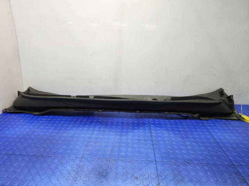 2015-2019 Subaru Outback Subaru Legacy Cowl Grille Genuine OEM 91419AL05B