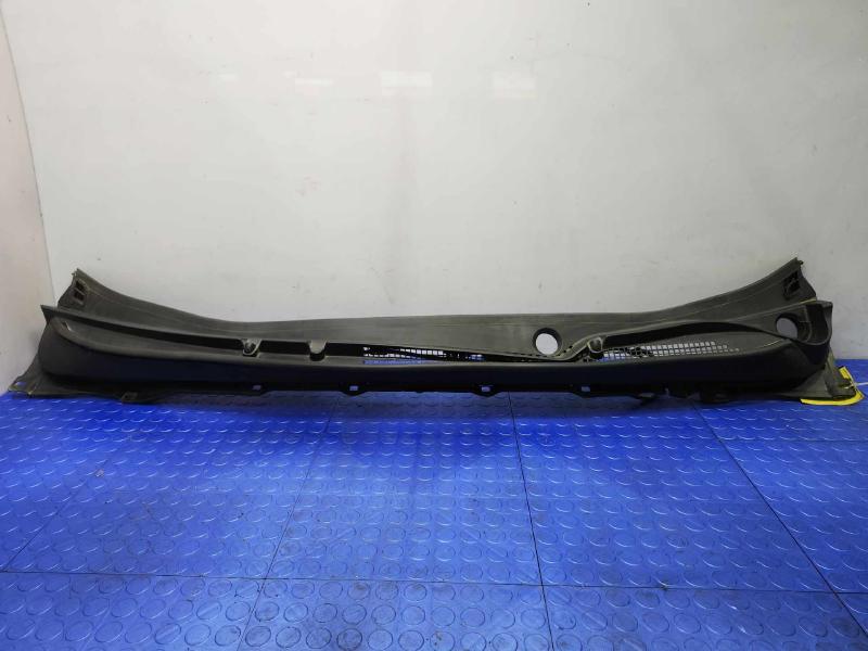 2015-2019 Subaru Outback Subaru Legacy Cowl Grille Genuine OEM 91419AL05B
