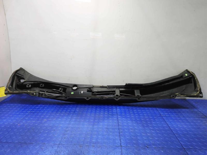 2015-2019 Subaru Outback Subaru Legacy Cowl Grille Genuine OEM 91419AL05B