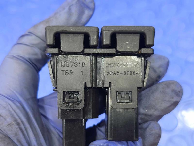 2013-2022 Acura ILX AUX Audio Jack Plug Genuine OEM 39112-TA0-003