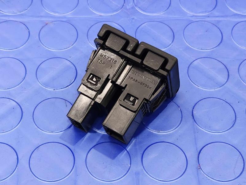2013-2022 Acura ILX AUX Audio Jack Plug Genuine OEM 39112-TA0-003