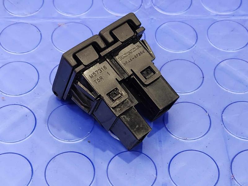 2013-2022 Acura ILX AUX Audio Jack Plug Genuine OEM 39112-TA0-003