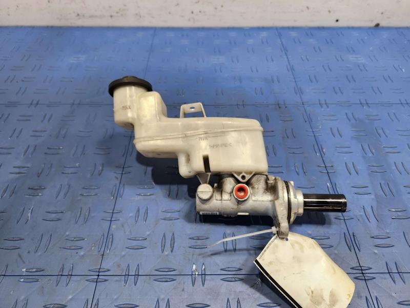 2013 Toyota Camry Master Cylinder