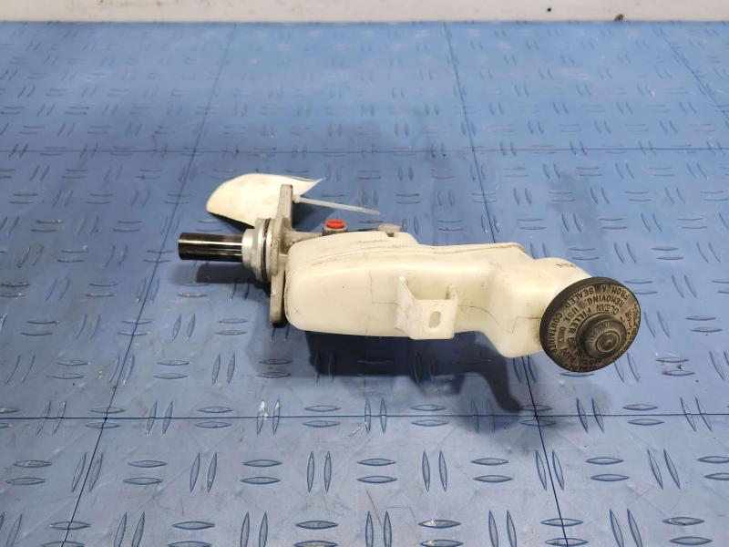 2013 Toyota Camry Master Cylinder