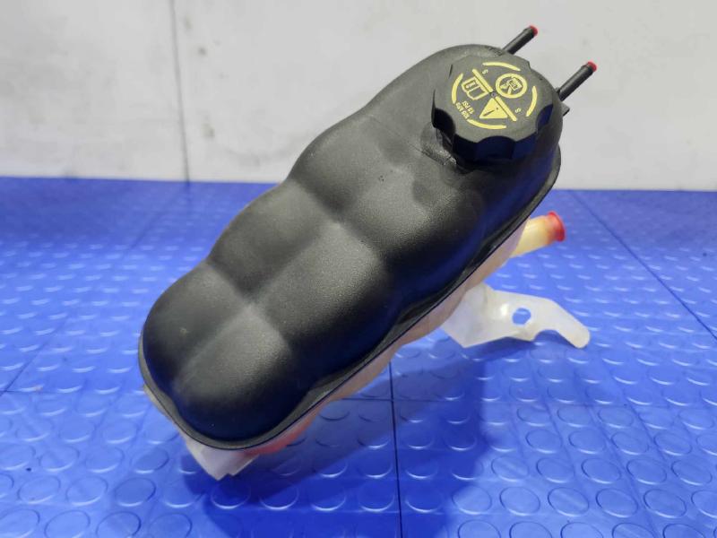 2014 Chevrolet Silverado 1500 Coolant Recovery Bottle