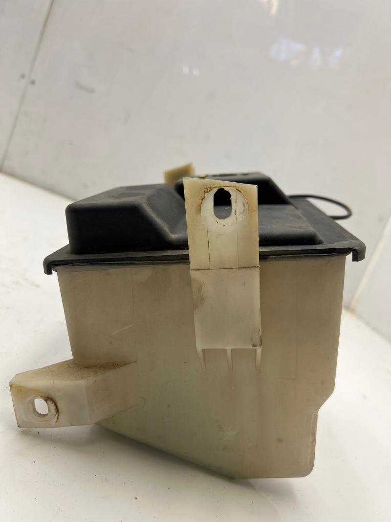 1998 - 2006 Ford F150 Windshield Washer Fluid Reservoir OEM 7L3Z17618A