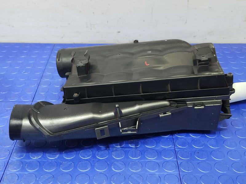 2014 Mercedes ML-Class Air Cleaner