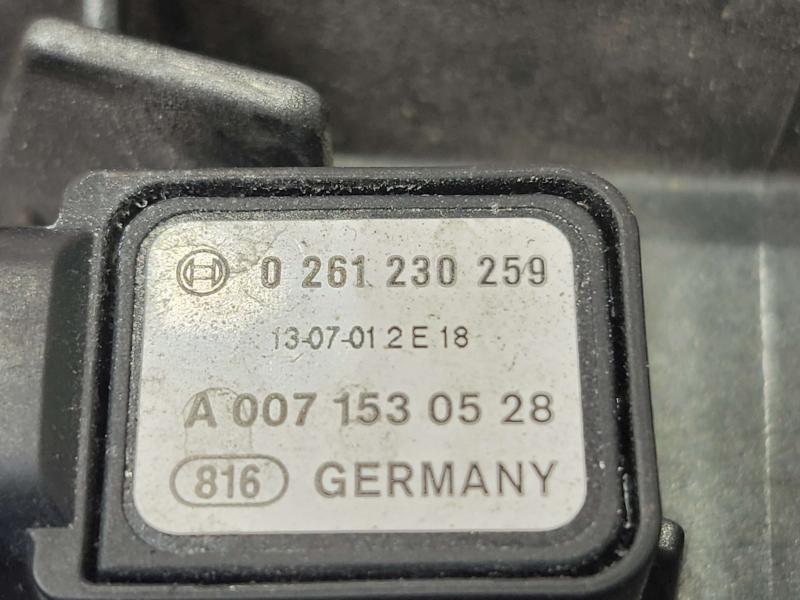2014 Mercedes ML-Class Air Cleaner