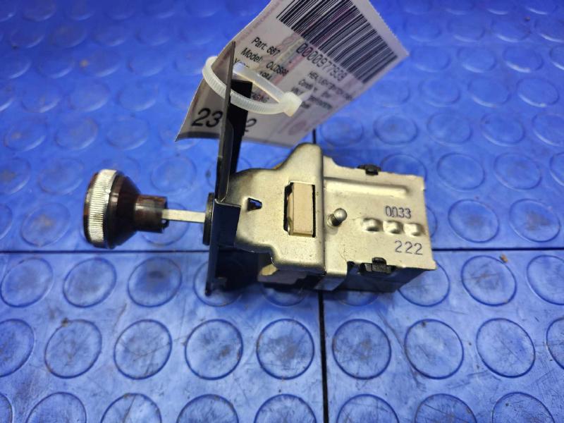 1984 Oldsmobile Ninety-Eight Headlight Switch (Dash Mtd)