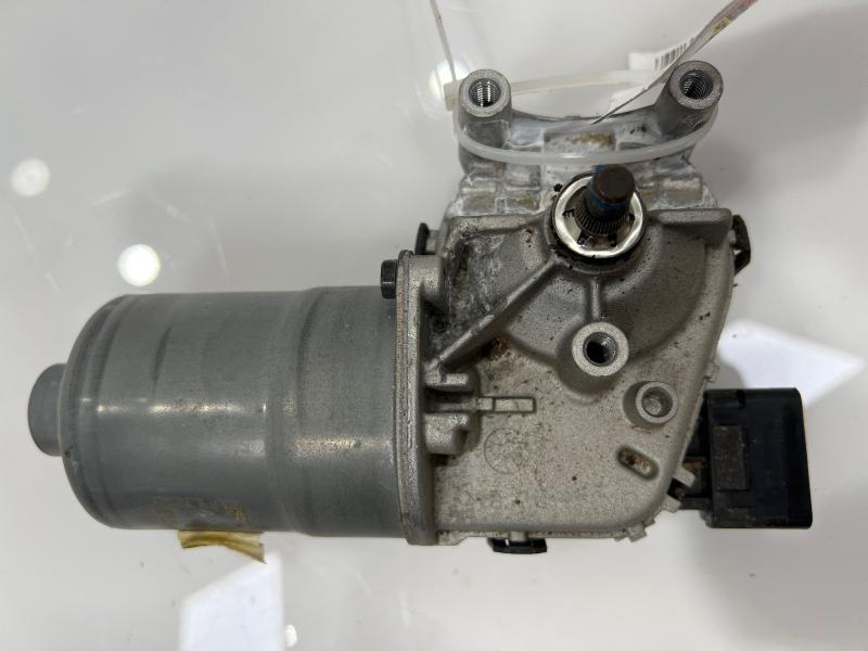 2018 - 2020 Hyundai Elantra Windshield Wiper Motor OEM 98110F2000