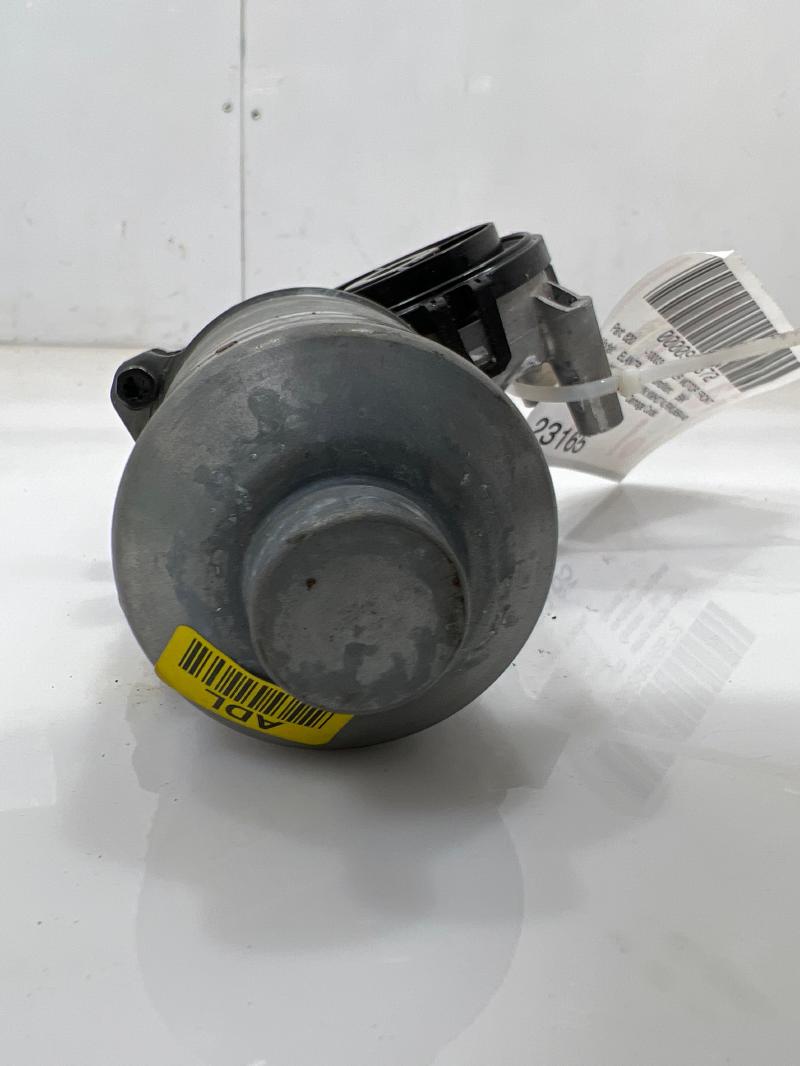 2018 - 2020 Hyundai Elantra Windshield Wiper Motor OEM 98110F2000