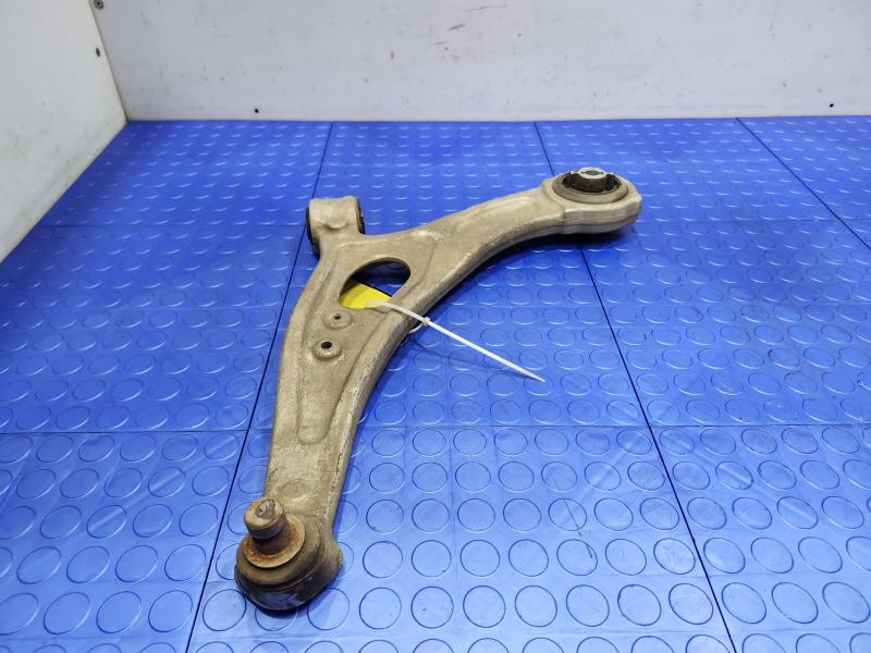 2020 Ford Escape Lower Control Arm Front